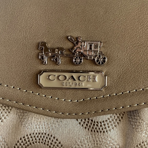 Coach dotted Op Art long wallet on chain EUC - Picture 5 of 14